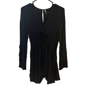 Free People Jackson Tunic Black Bell Sleeve V-Neck Tie Front  Size 2 Rayon